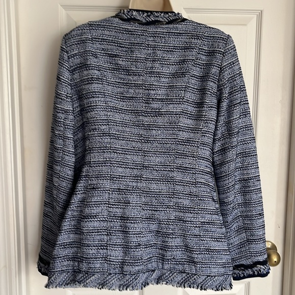 White House Black Market jacket - Picture 5 of 12